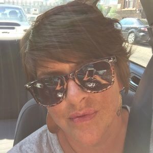 Meet your Posher, Dawn